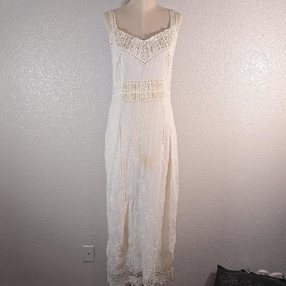 Yoana Baraschi Elegant Cream Lace Maxi Dress